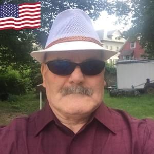 Meet your Posher, Luis